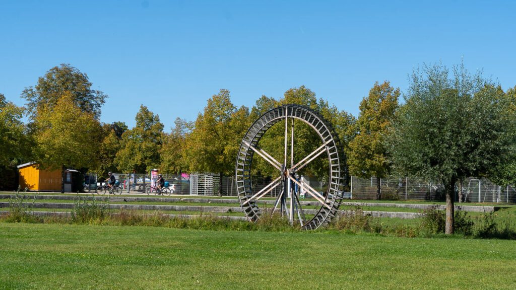 Mühlrad am Gelände der ehemaligen Landesgartenschau