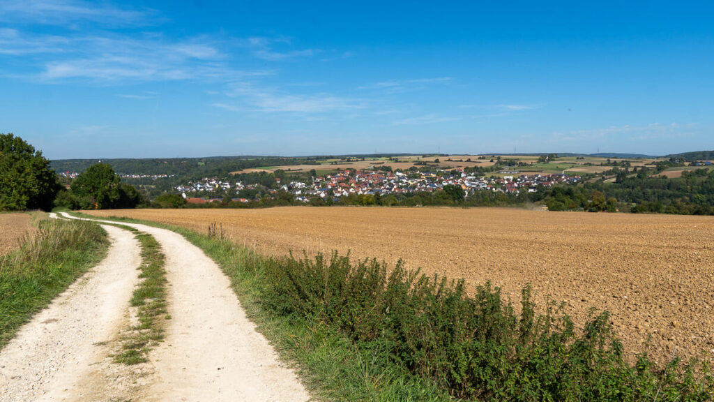 Weiter Blick über die Landschaft