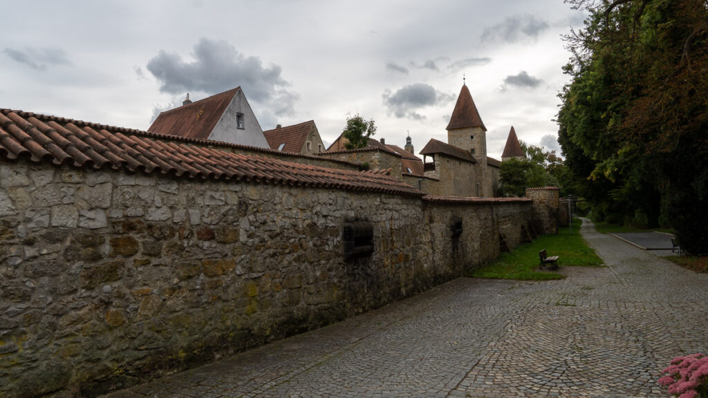 Blick auf die Stadtmauer von Amberg