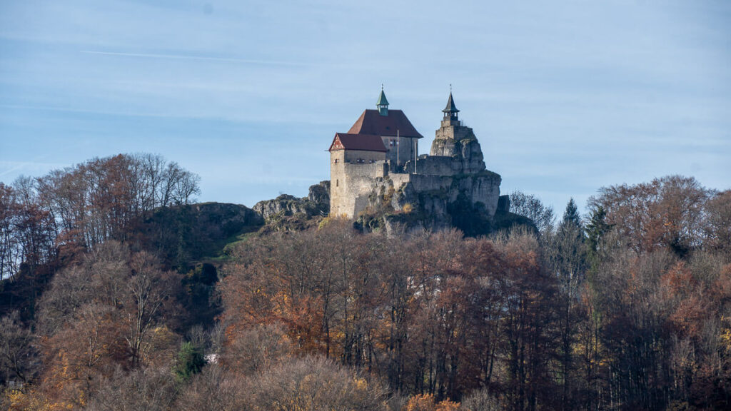 Blick zurück auf Burg Hohenstein, 2. Etappe Paul-Pfinzing-Weg