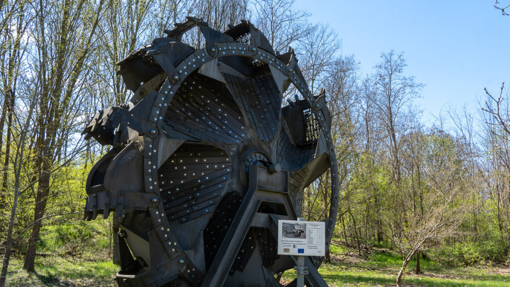 Schaufelrad aus der ehemaligen Braunkohleförderung im Oberpfälzer Seenland